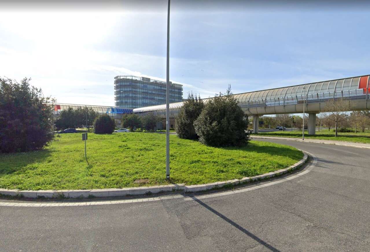 FIUMICINO, COMPLESSO DIREZIONALE