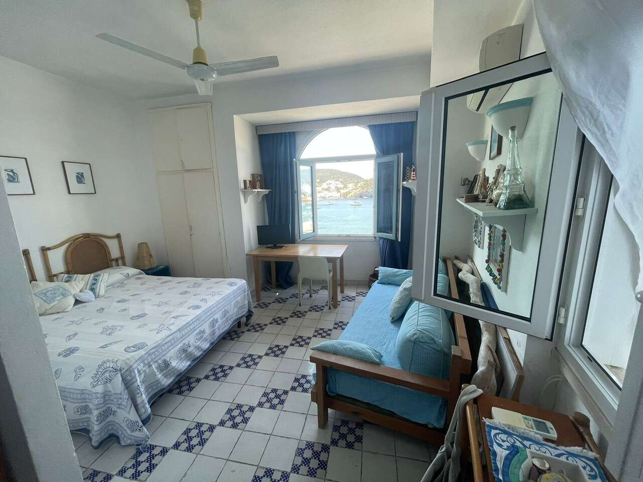 A DREAM IN PONZA, YOUR HOME WITH A VIEW