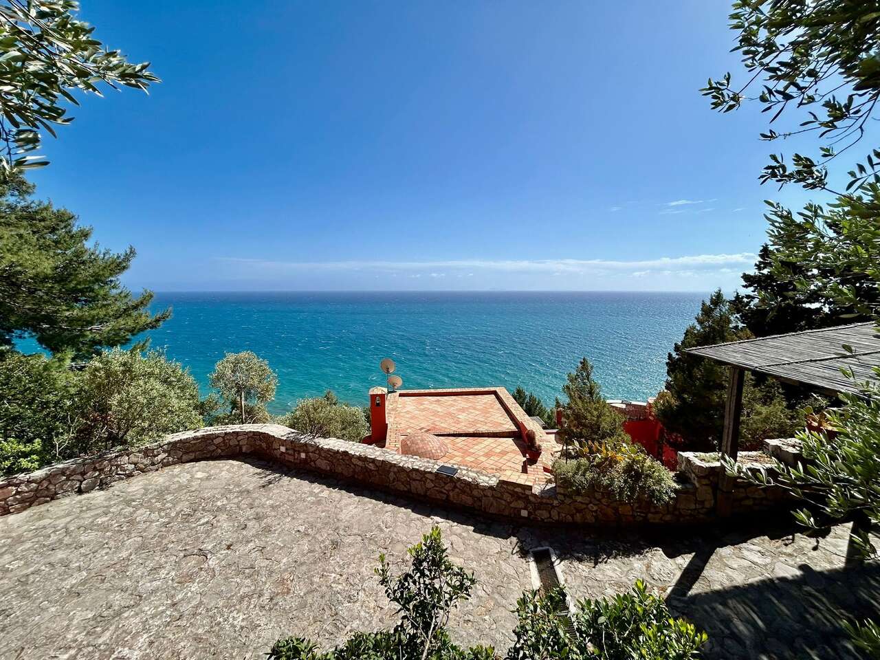 SAN FELICE CIRCEO VILLA WITH SEA VIEW