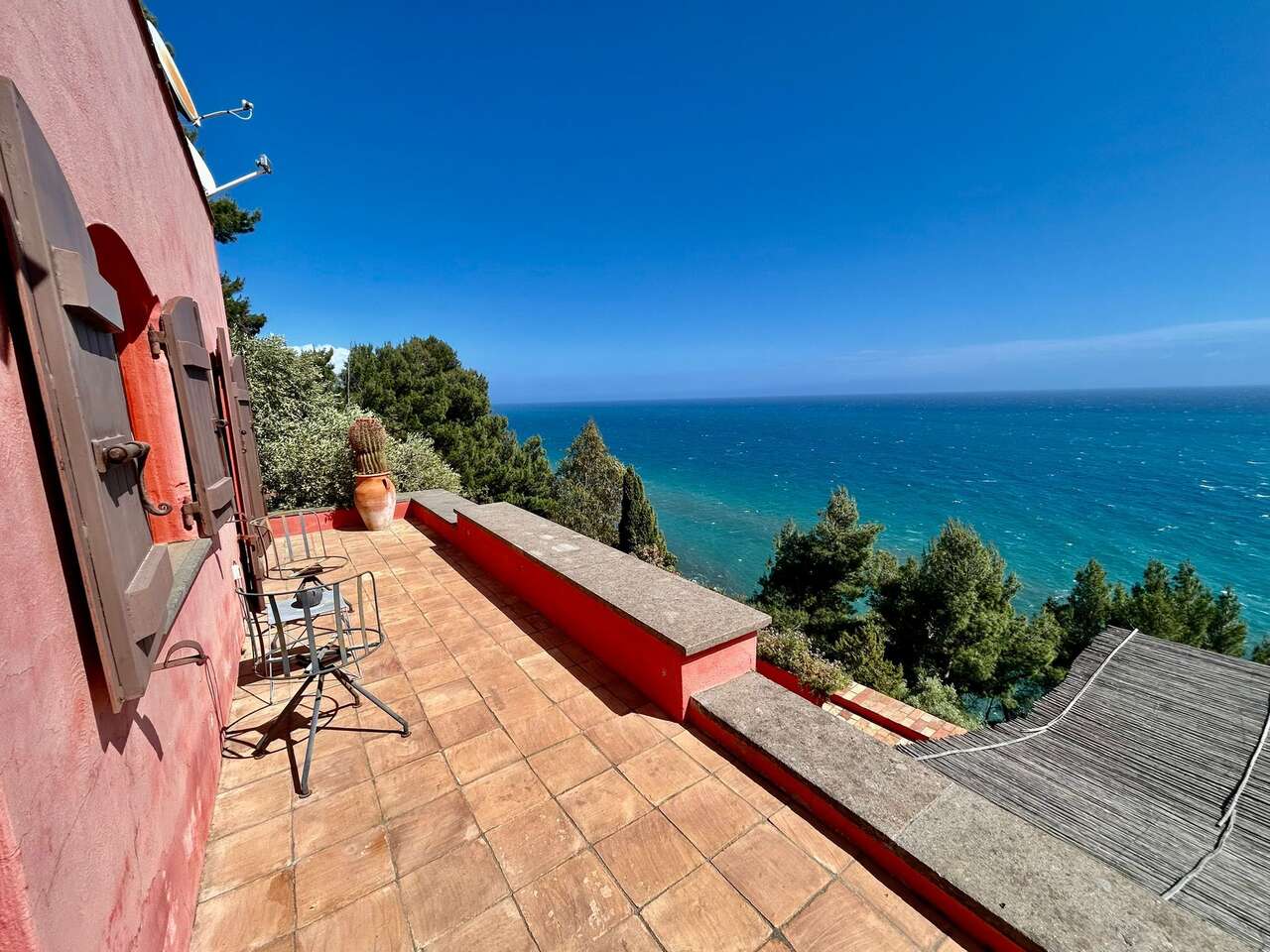 SAN FELICE CIRCEO VILLA WITH SEA VIEW