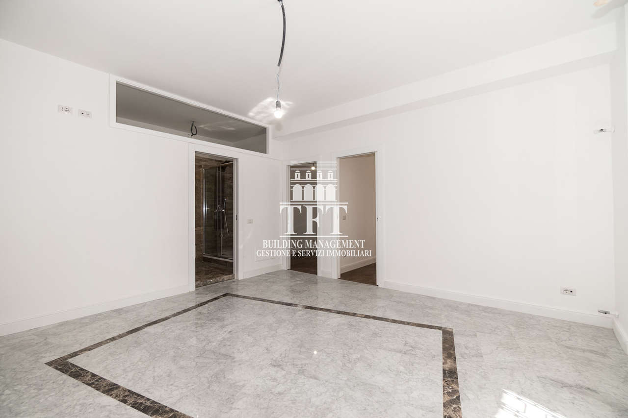 PRATI FISCALI, RENOVATED TWO-ROOM APARTMENT