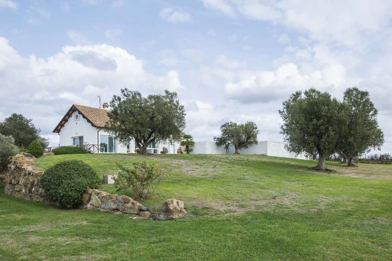 CAPALBIO, PESCIA ROMANA PRESTIGIOSA VILLA