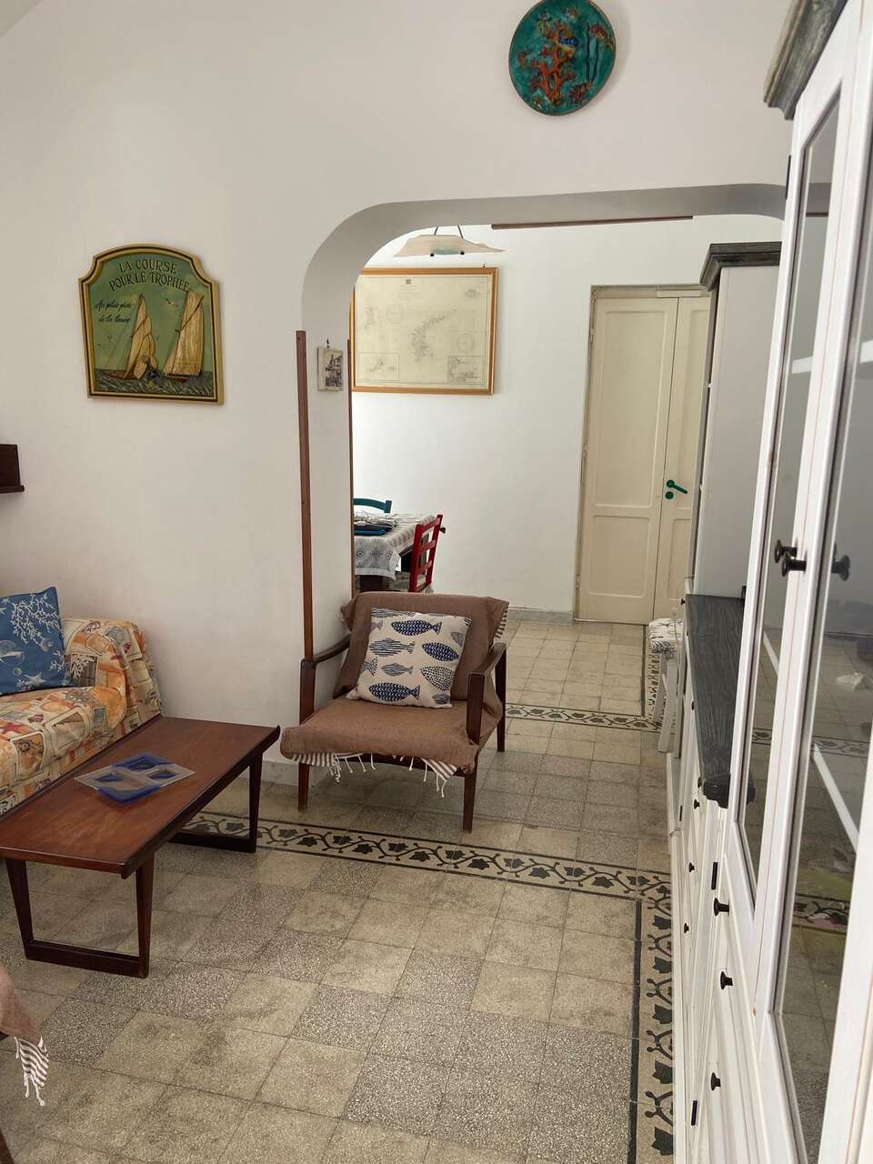 PONZA FOUR-ROOM APARTMENT FOR SALE