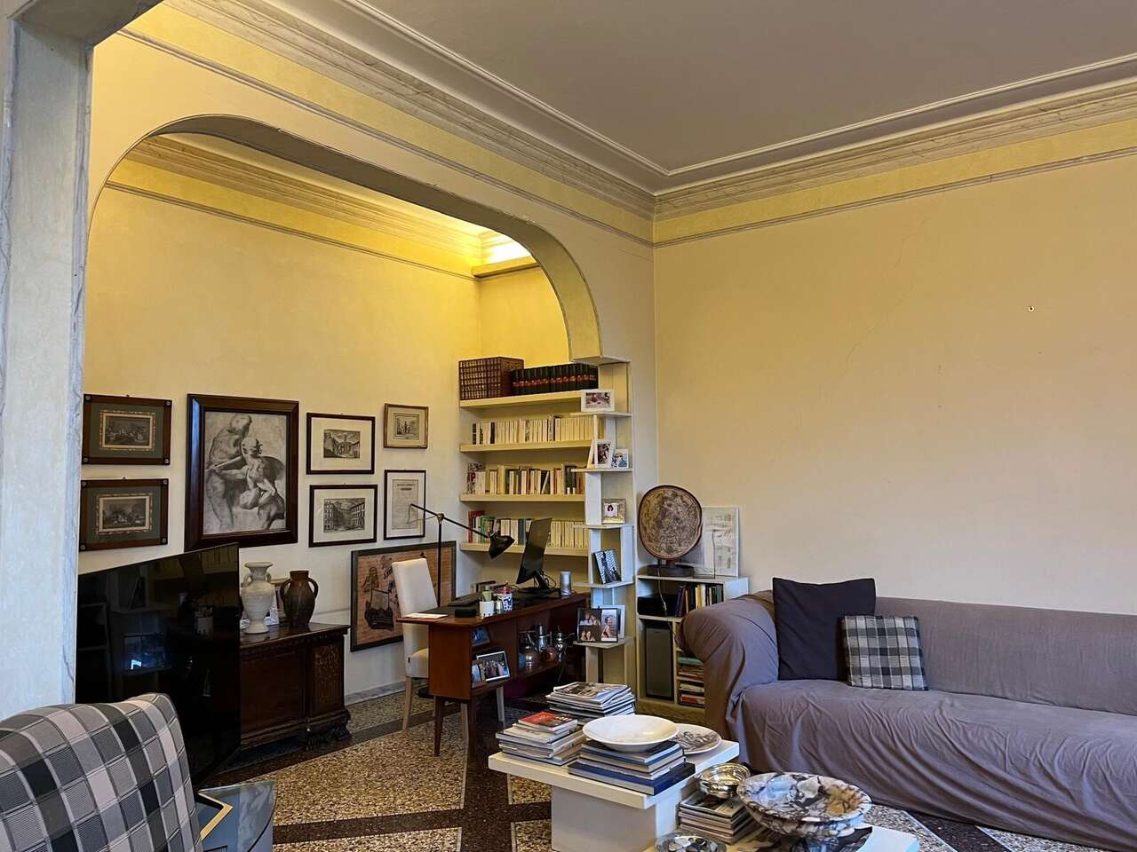 TRIESTE, ELEGANT APARTMENT