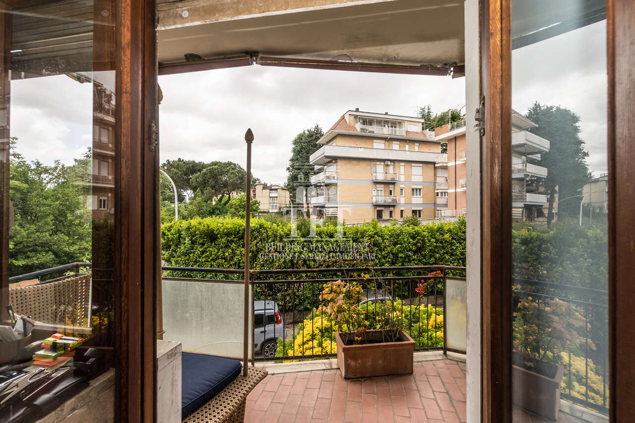 APPARTAMENTO CON VISTA SUL PARCO DI VEIO