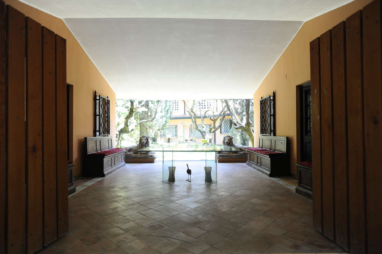 COLLEROMANO, DIVISIBLE VILLA WITH PARK AND POOL