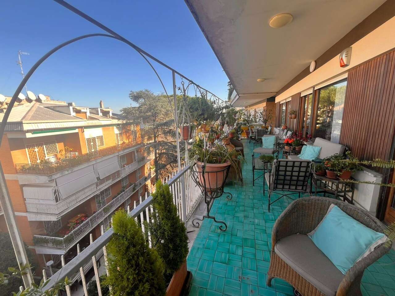 VIGNA CLARA,HIGH-FLOOR APARTMENT WITH TERRACE