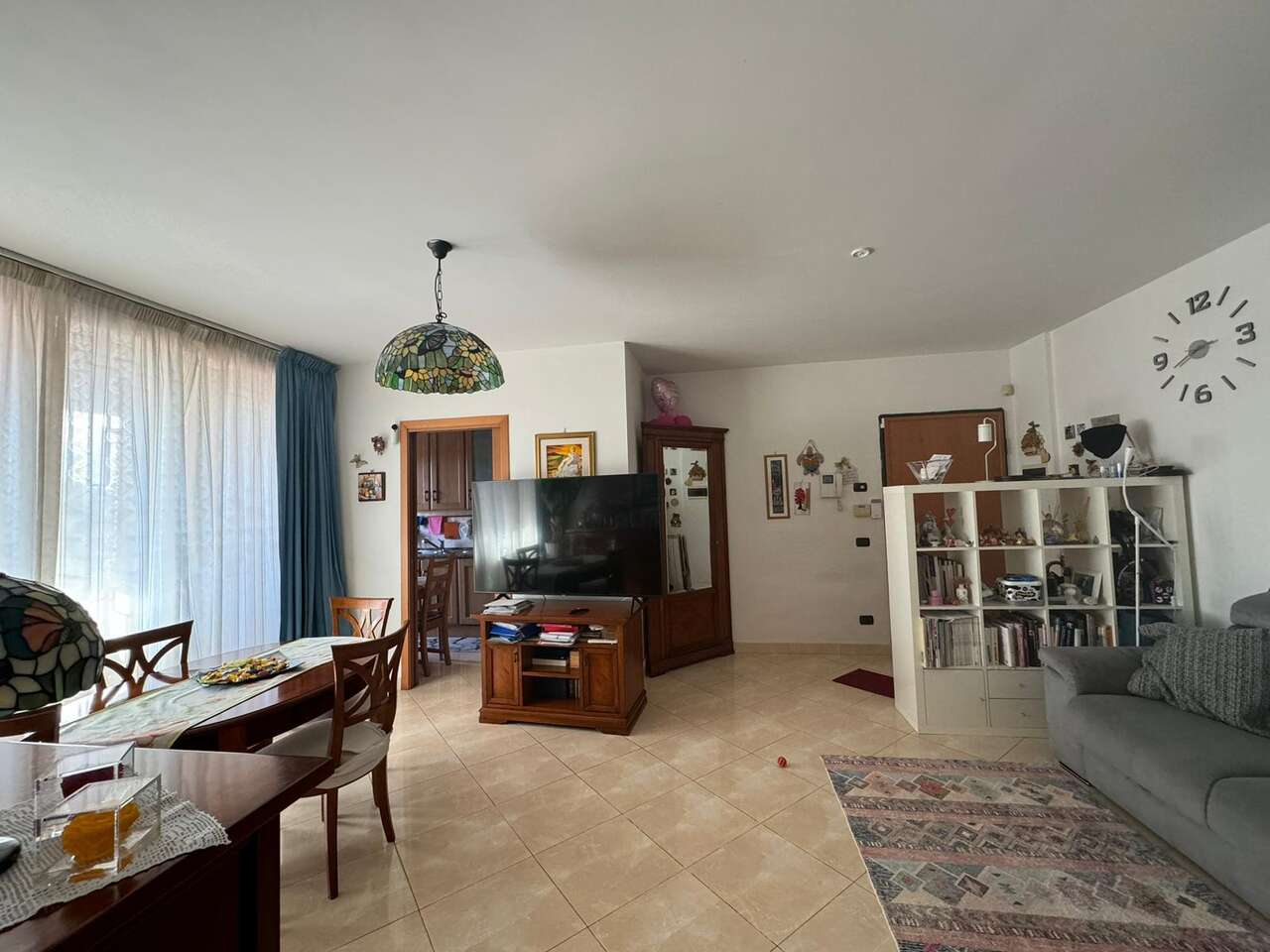 VAL CANNUTA, BRIGHT APARTMENT