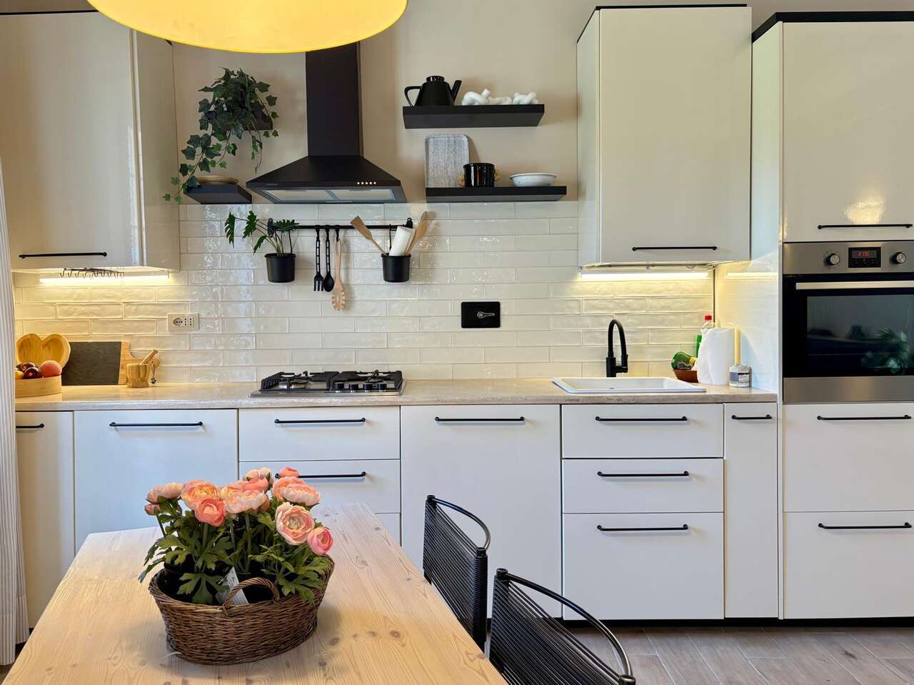 APPARTAMENTO IN VILLA CON GIARDINO