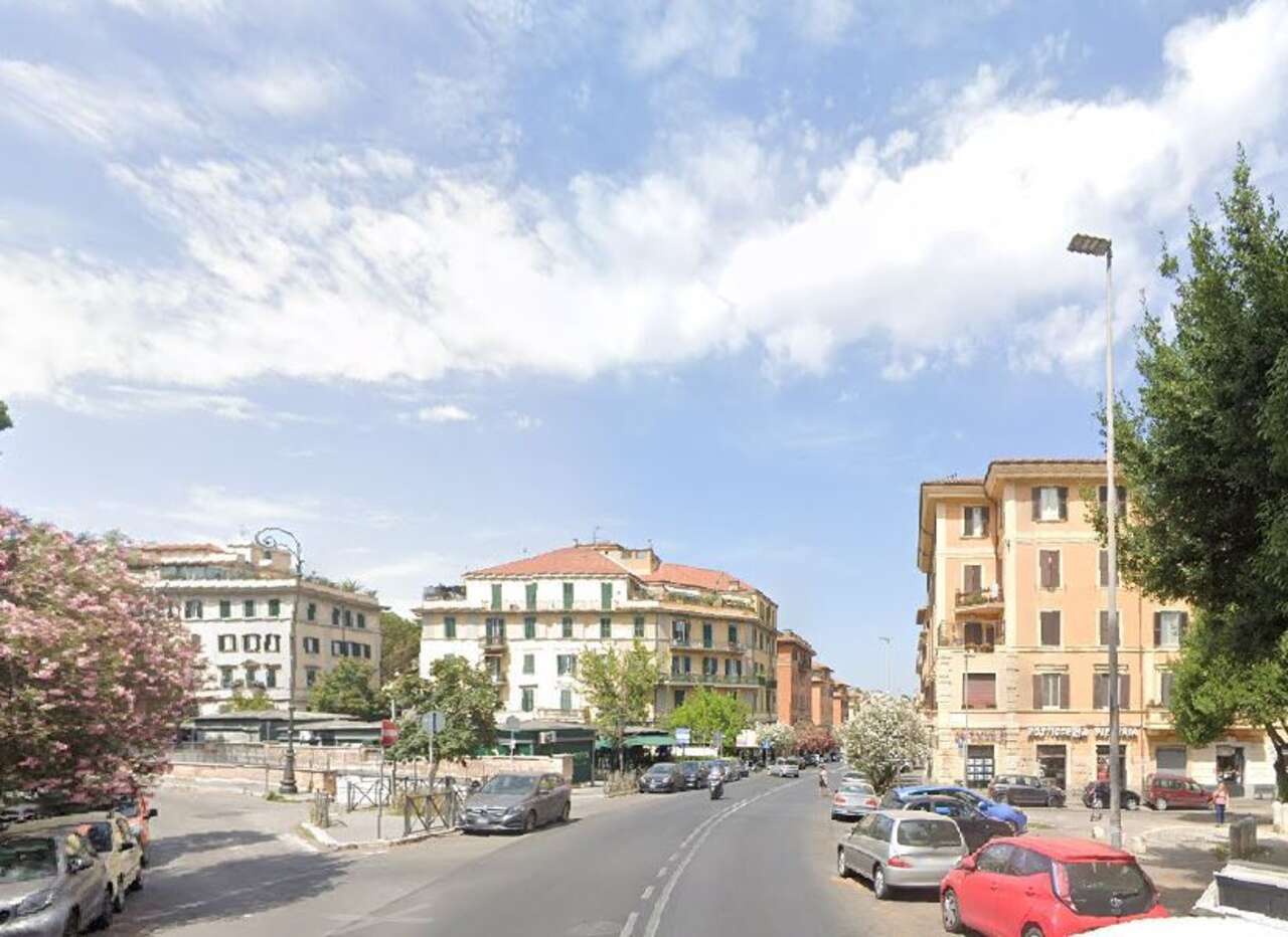 TRIESTE, ELEGANZA, SPAZIO E CONFORT