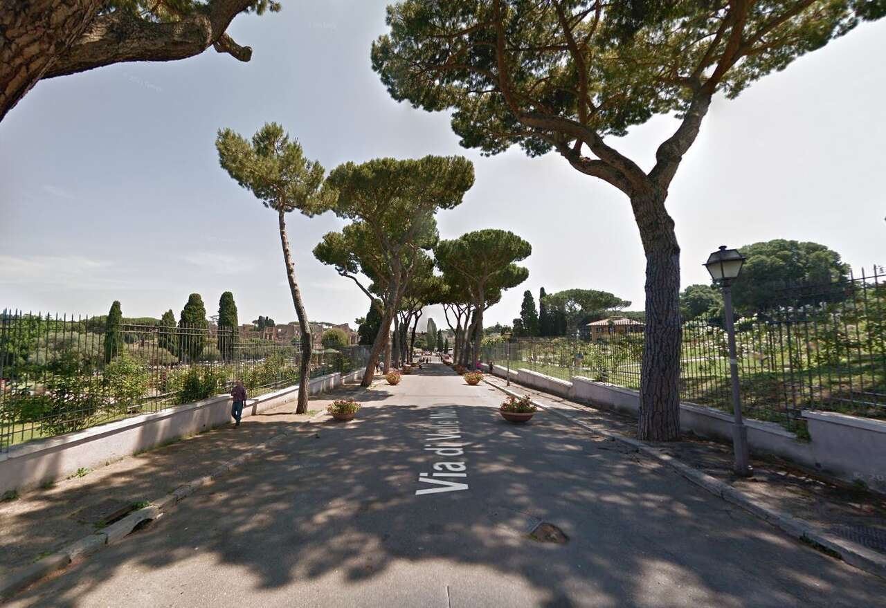 AVENTINO VENDITA VILLA STORICA