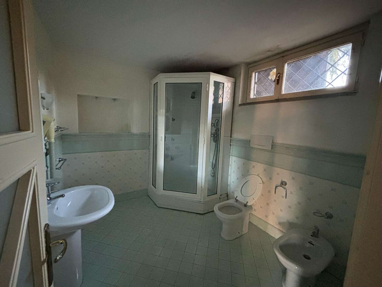 DIVINO AMORE VILLA IN COMPRENSORIO