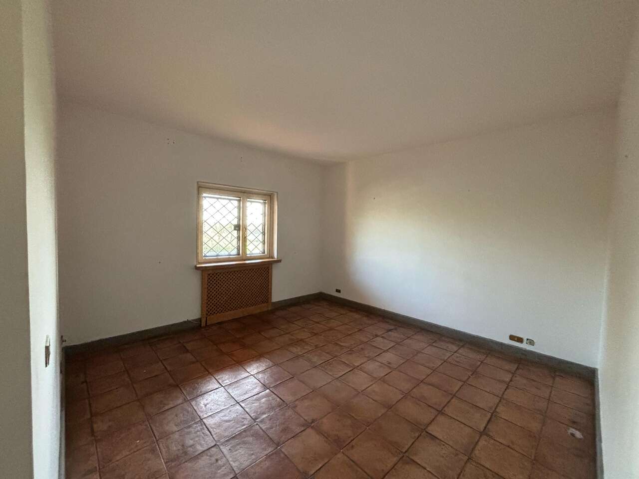 DIVINO AMORE VILLA IN COMPRENSORIO