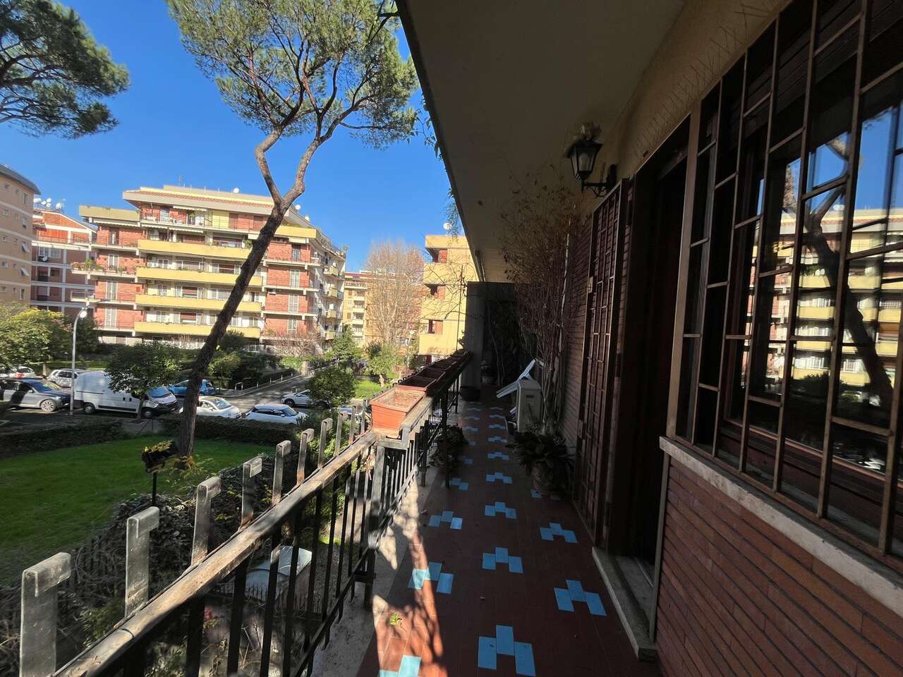 NEL VERDE, SPAZIOSO APPARTAMENTO DIVISIBILE