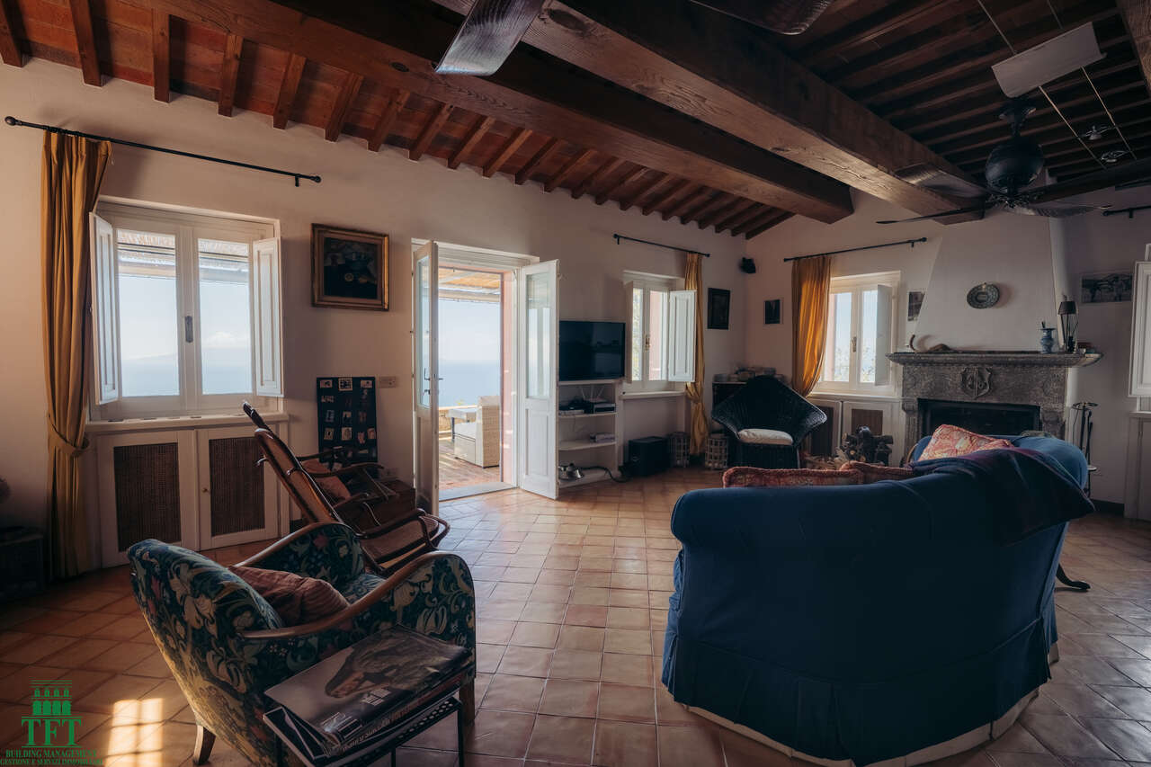 MONTE ARGENTARIO, INCANTEVOLE PROPRIETA'