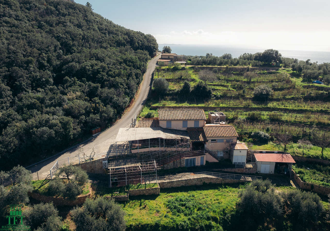TENUTA CAPO D'UOMO SUL MONTE ARGENTARIO