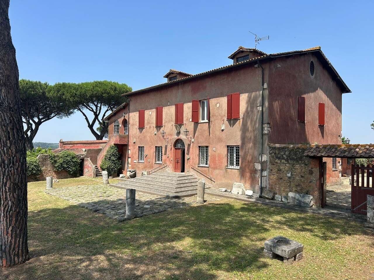 GIUSTINIANA, CASALE CON PISCINA E PARCO