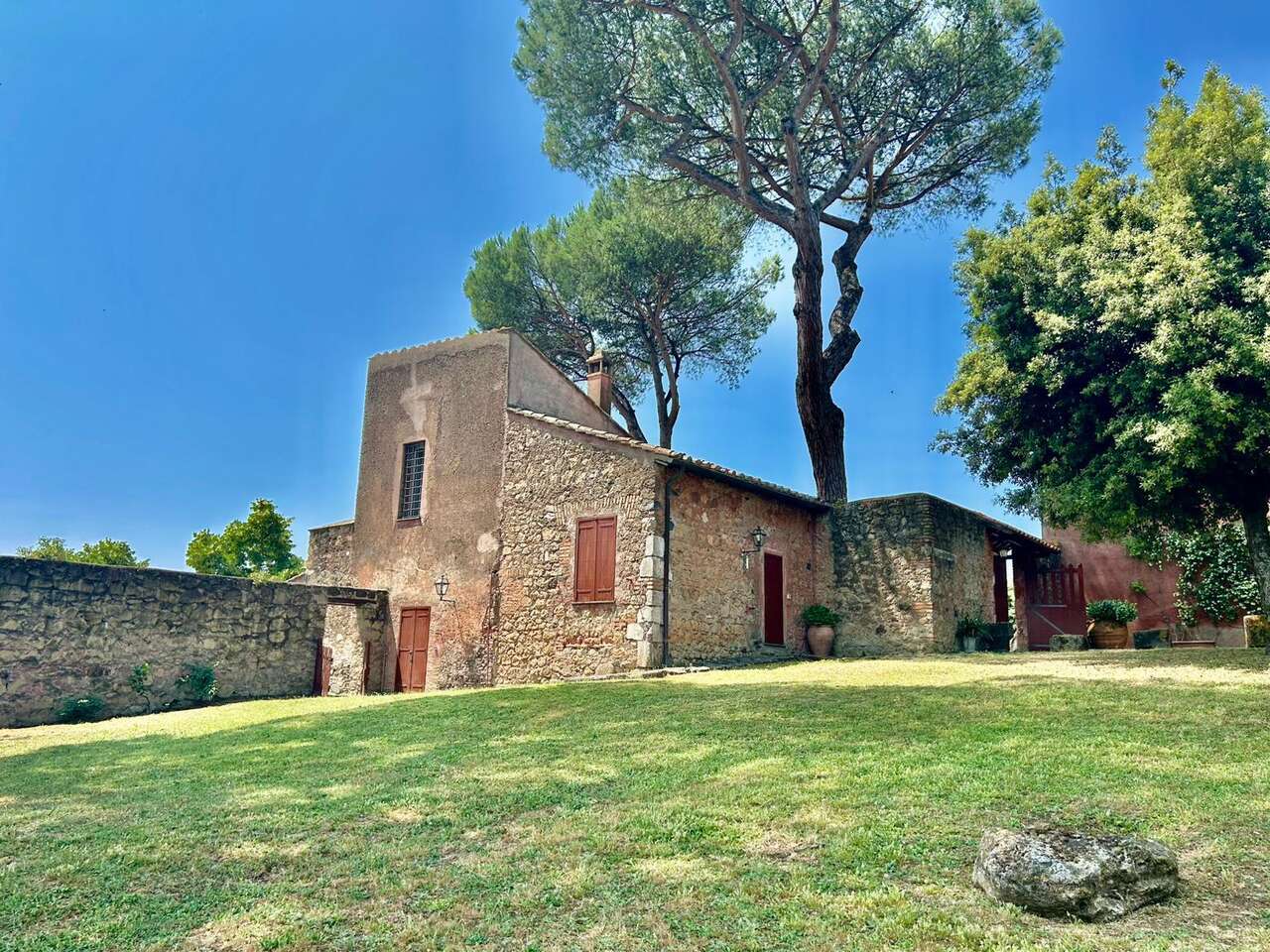 GIUSTINIANA, CASALE CON PISCINA E PARCO