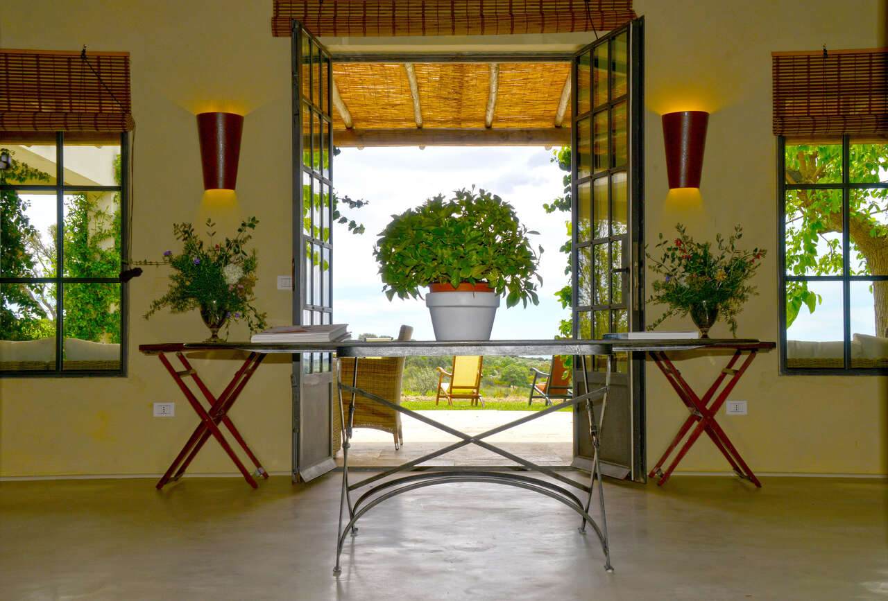 CAPALBIO, PRESTIGIOSA VILLA CON PISCINA