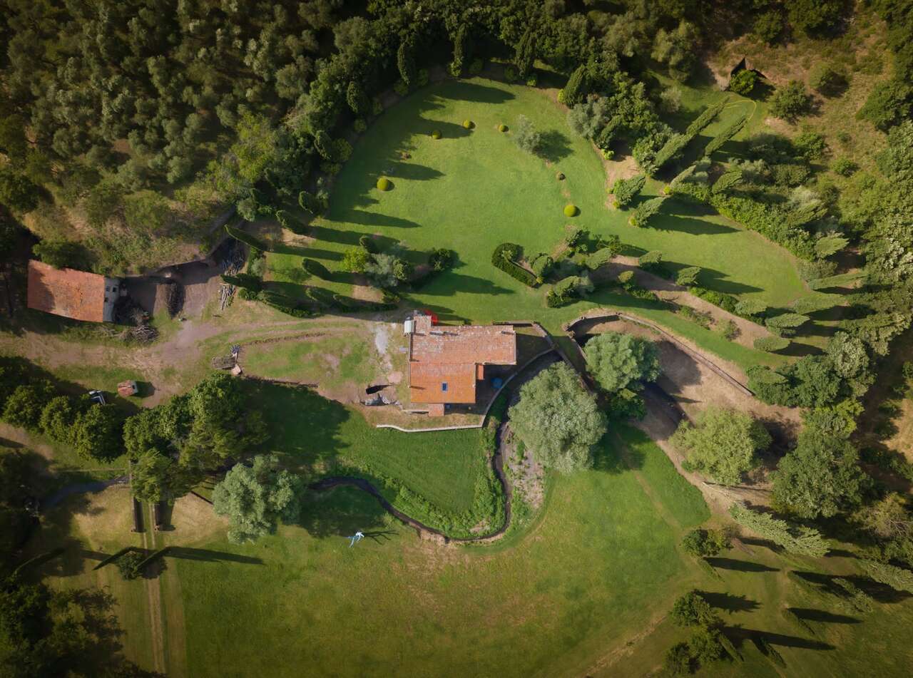 VETRALLA, SUGGESTIVE PROPERTY
