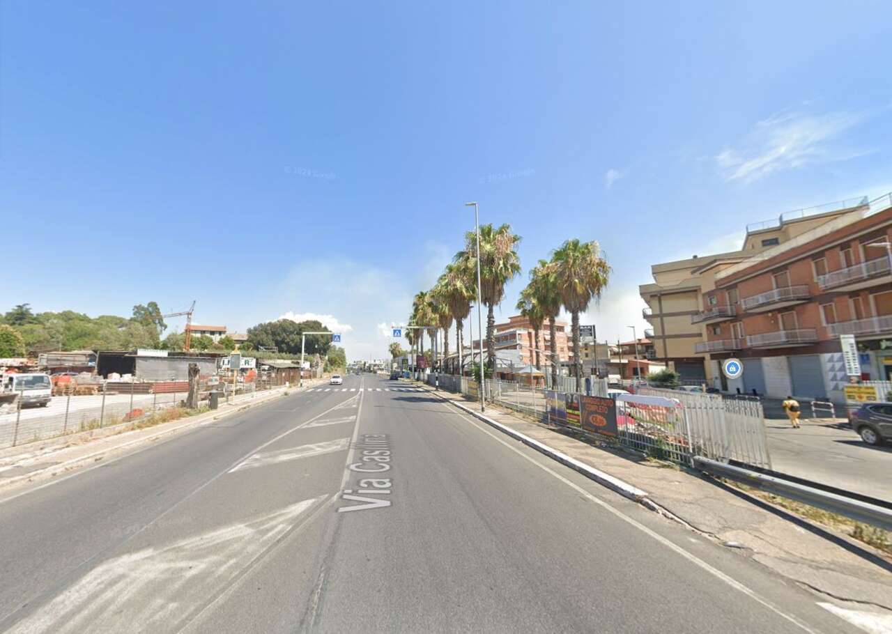 CASILINA FREEHOLD BUILDING FOR SALE