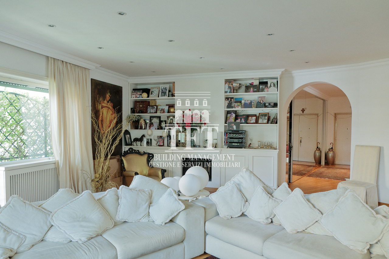 VIGNA CLARA, ELEGANT APARTMENT