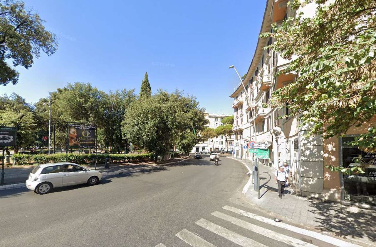 SAN GIOVANNI VENDITA LOCALE A REDDITO