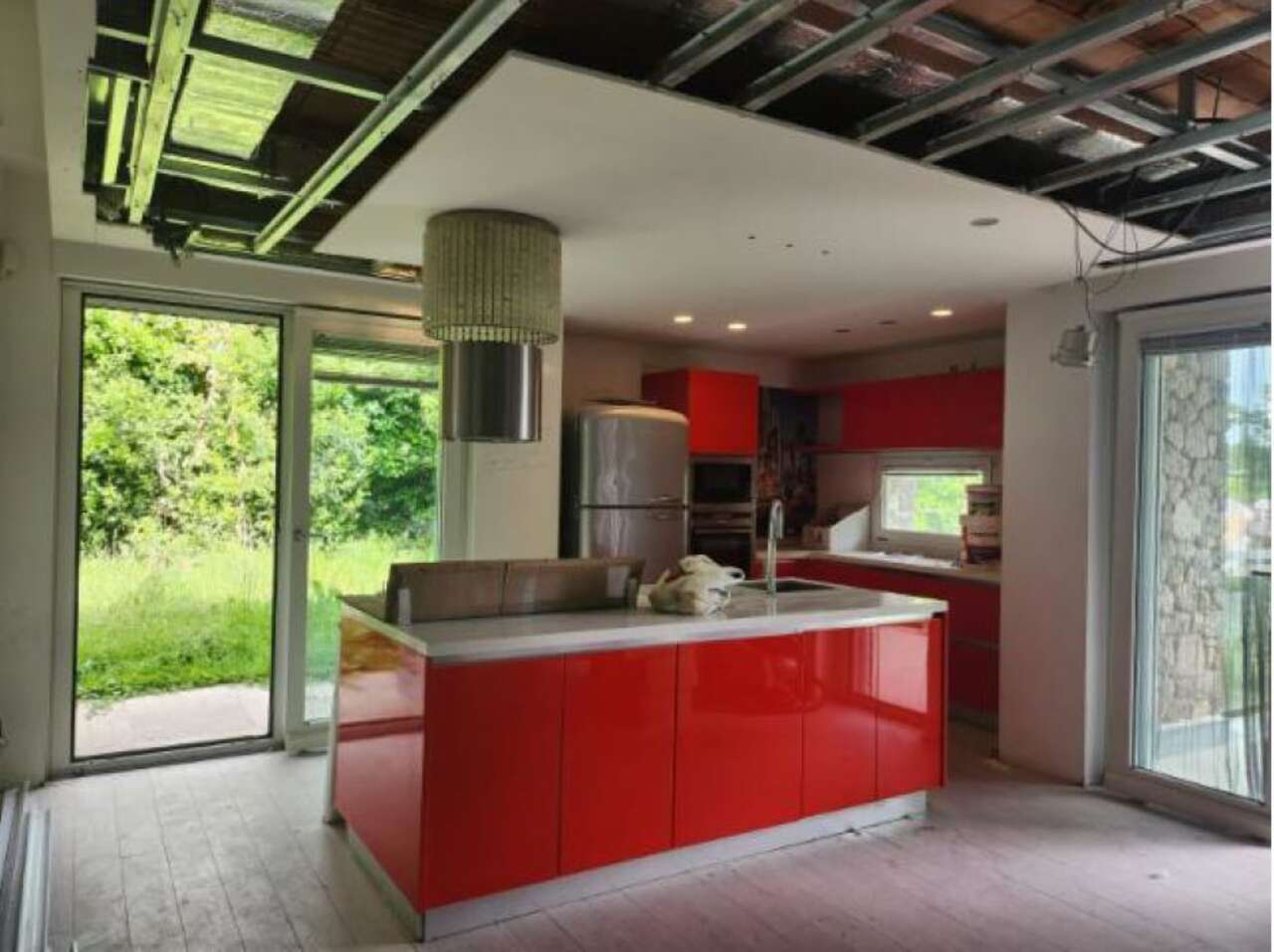 CAMILLUCCIA, DETACHED VILLA FOR SALE