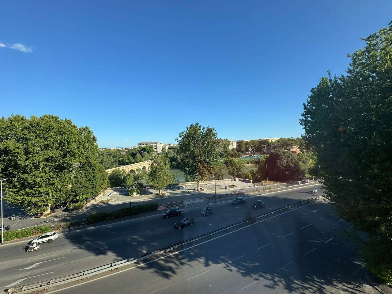 APPARTAMENTO PANORAMICO SUL TEVERE