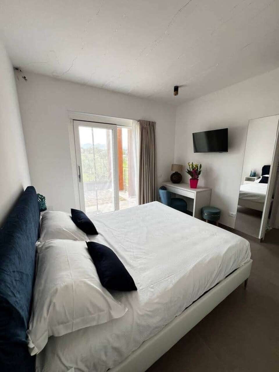 Historic Elegance, Modern Comfort, and Nature
