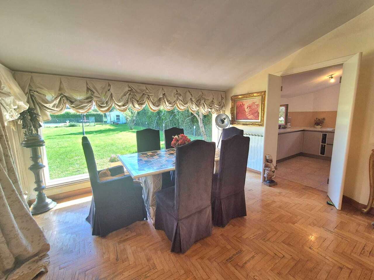 OLGIATA, VILLA UNIFAMILIARE CON PISCINA