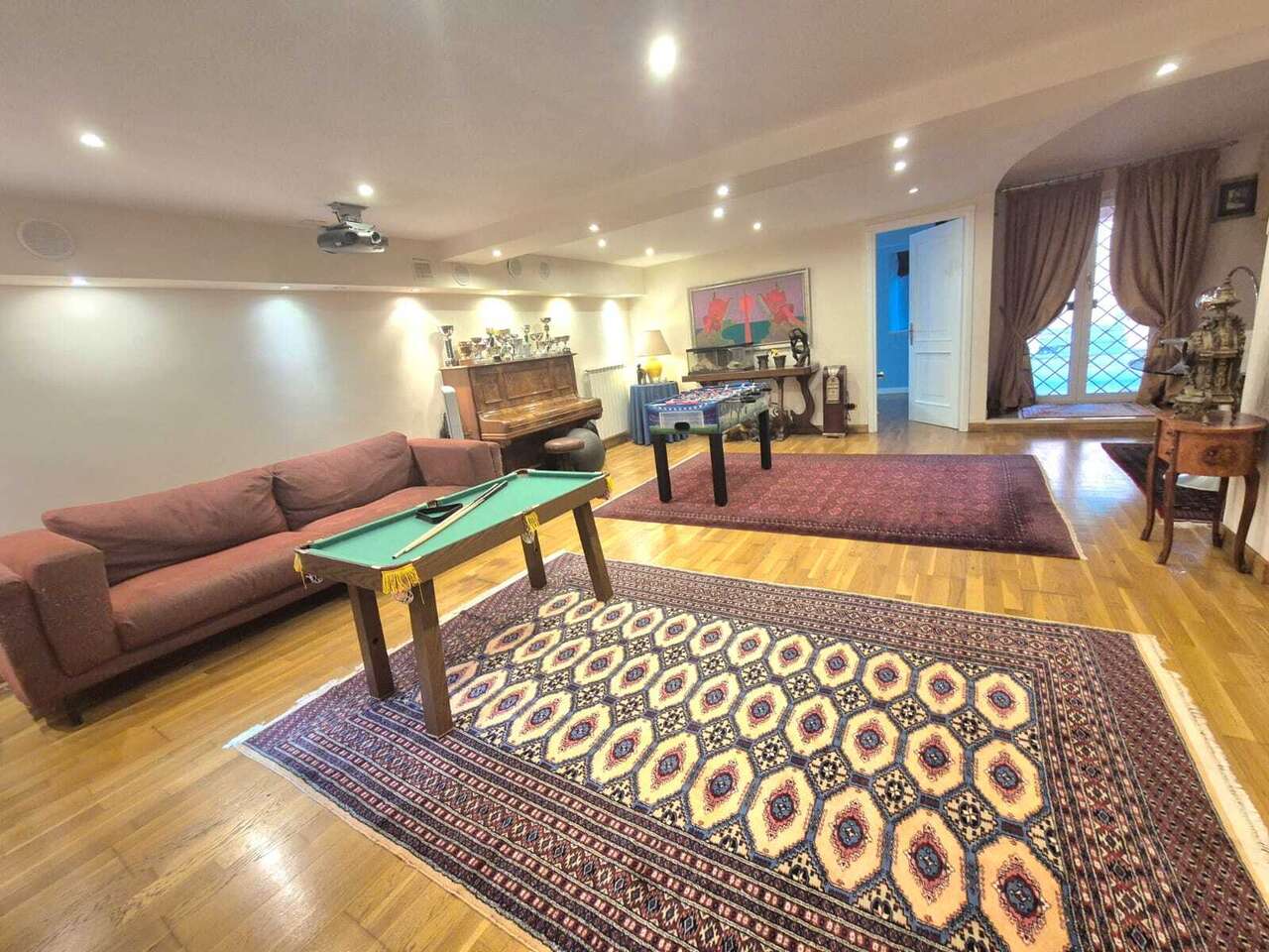 OLGIATA, VILLA UNIFAMILIARE CON PISCINA