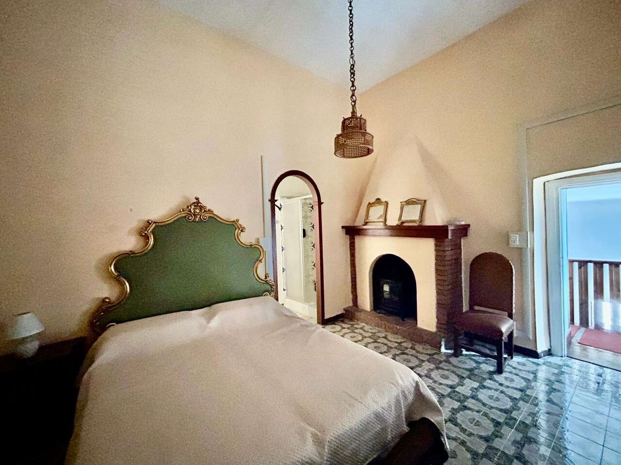 Guidonia Montecelio, Historic Residence