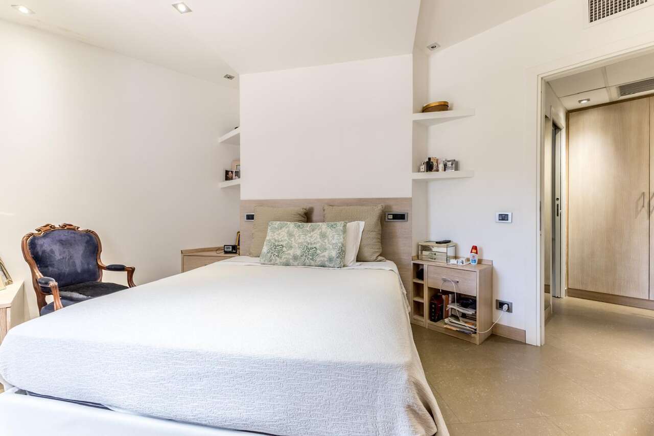 A TRUE GEM AMONG VINEYARDS AND OLIVE GROVES