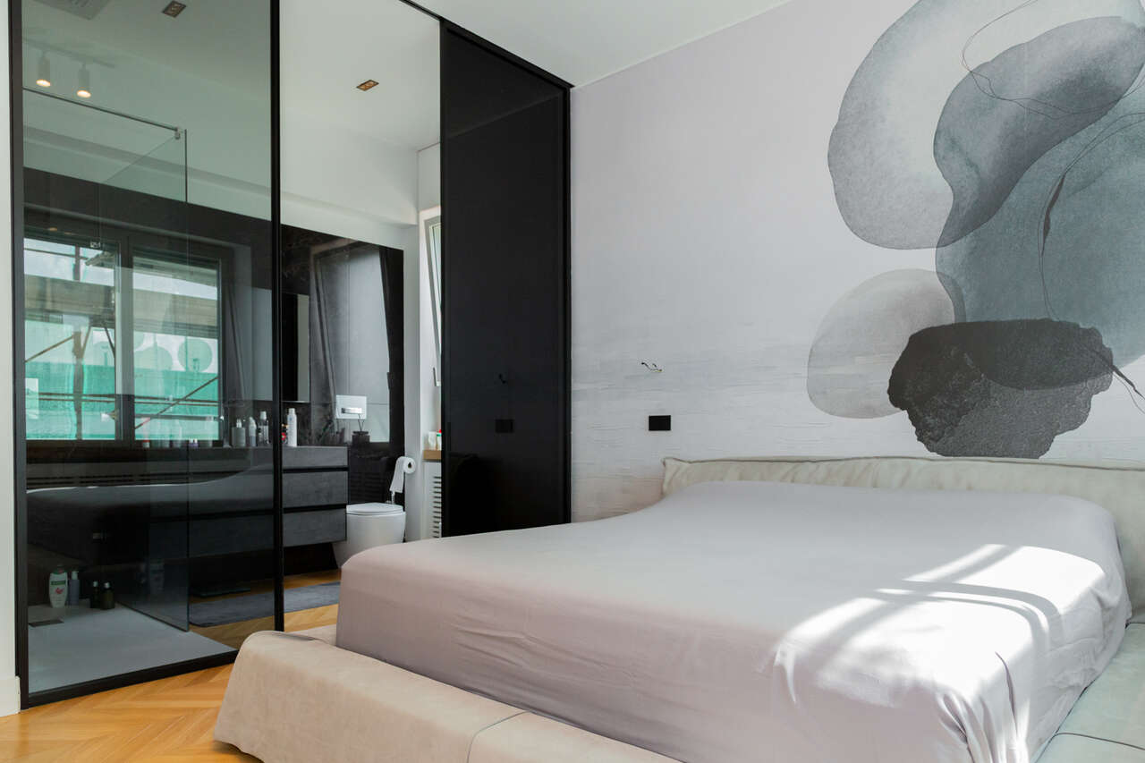 ELEGANZA MODERNA NEL CUORE DI VIGNA CLARA ELEGANZA MODERNA NEL CUORE DI VIGNA CLARA