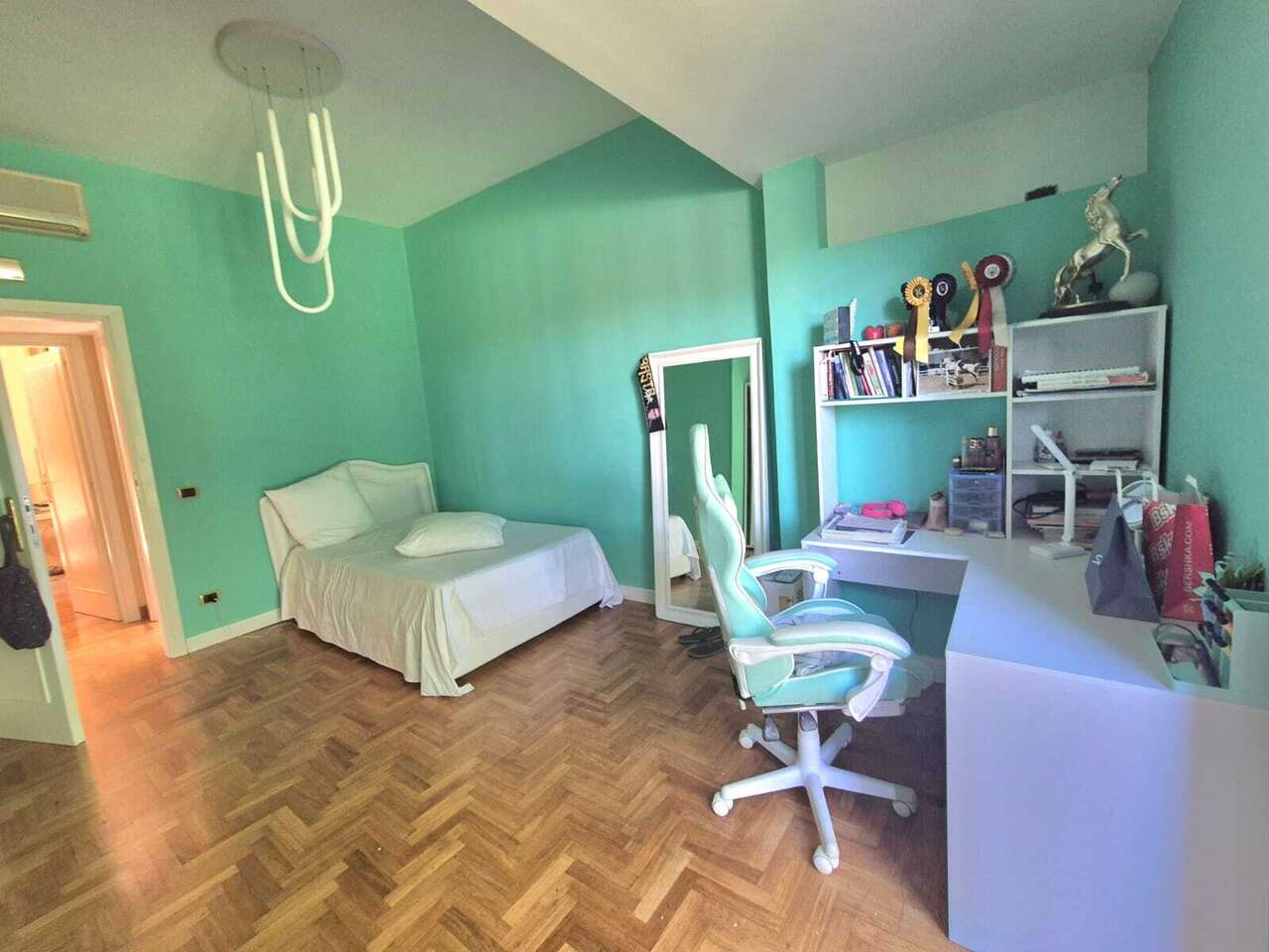 OLGIATA, VILLA BIFAMILIARE CON PISCINA OLGIATA, VILLA BIFAMILIARE CON PISCINA