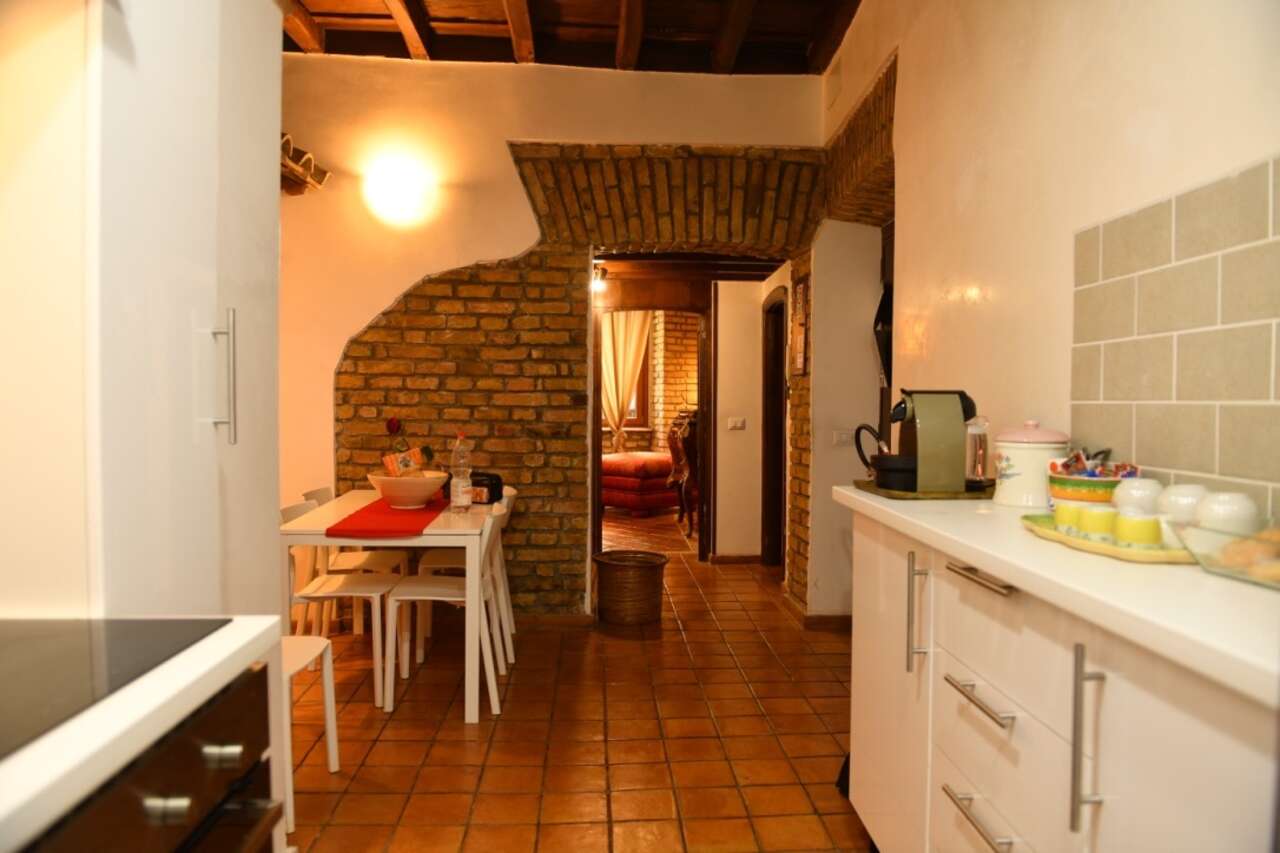 BARBERINI, SPLENDIDO TRILOCALE BARBERINI, SPLENDIDO TRILOCALE