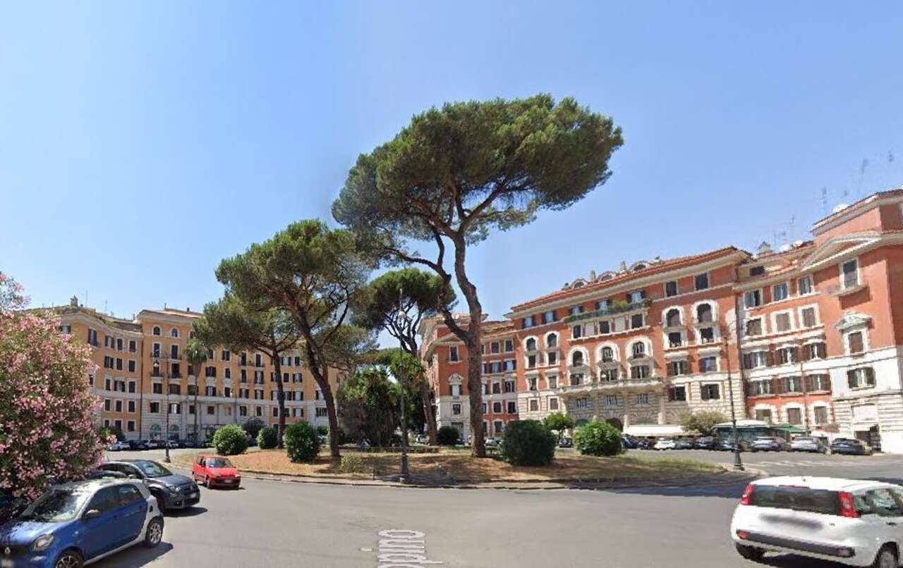 PRESTIGIOUS INCOME-GENERATING OFFICE PRESTIGIOUS INCOME-GENERATING OFFICE