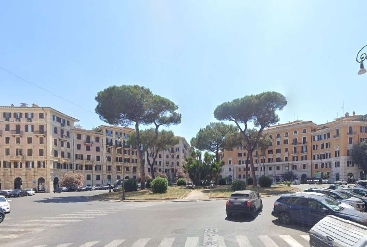 PRESTIGIOUS INCOME-GENERATING OFFICE PRESTIGIOUS INCOME-GENERATING OFFICE