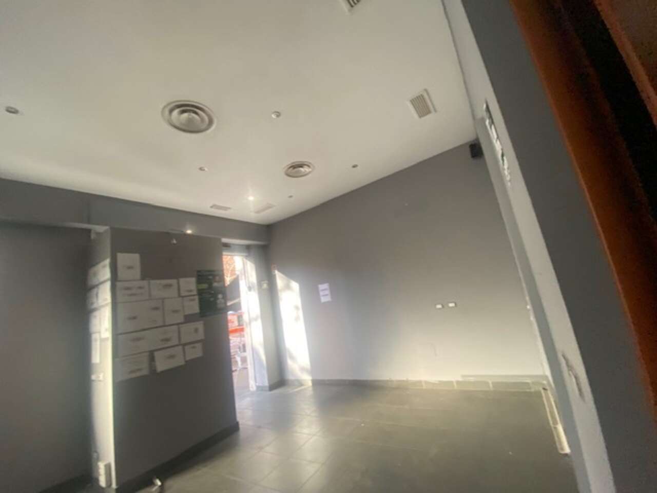 COMMERCIAL PREMISES IN THE TUSCOLAN AREA