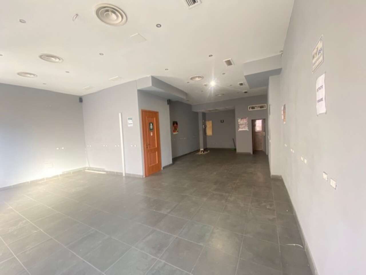 COMMERCIAL PREMISES IN THE TUSCOLAN AREA