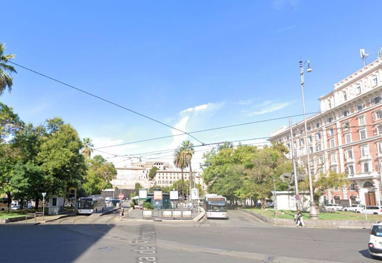 PIAZZA RISORGIMENTO, OFFICE LOCAL PIAZZA RISORGIMENTO, OFFICE LOCAL