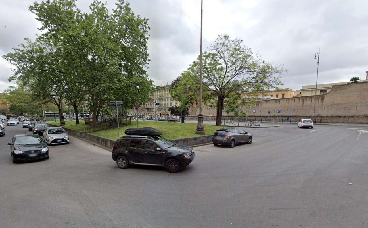 PIAZZA RISORGIMENTO, OFFICE LOCAL PIAZZA RISORGIMENTO, OFFICE LOCAL