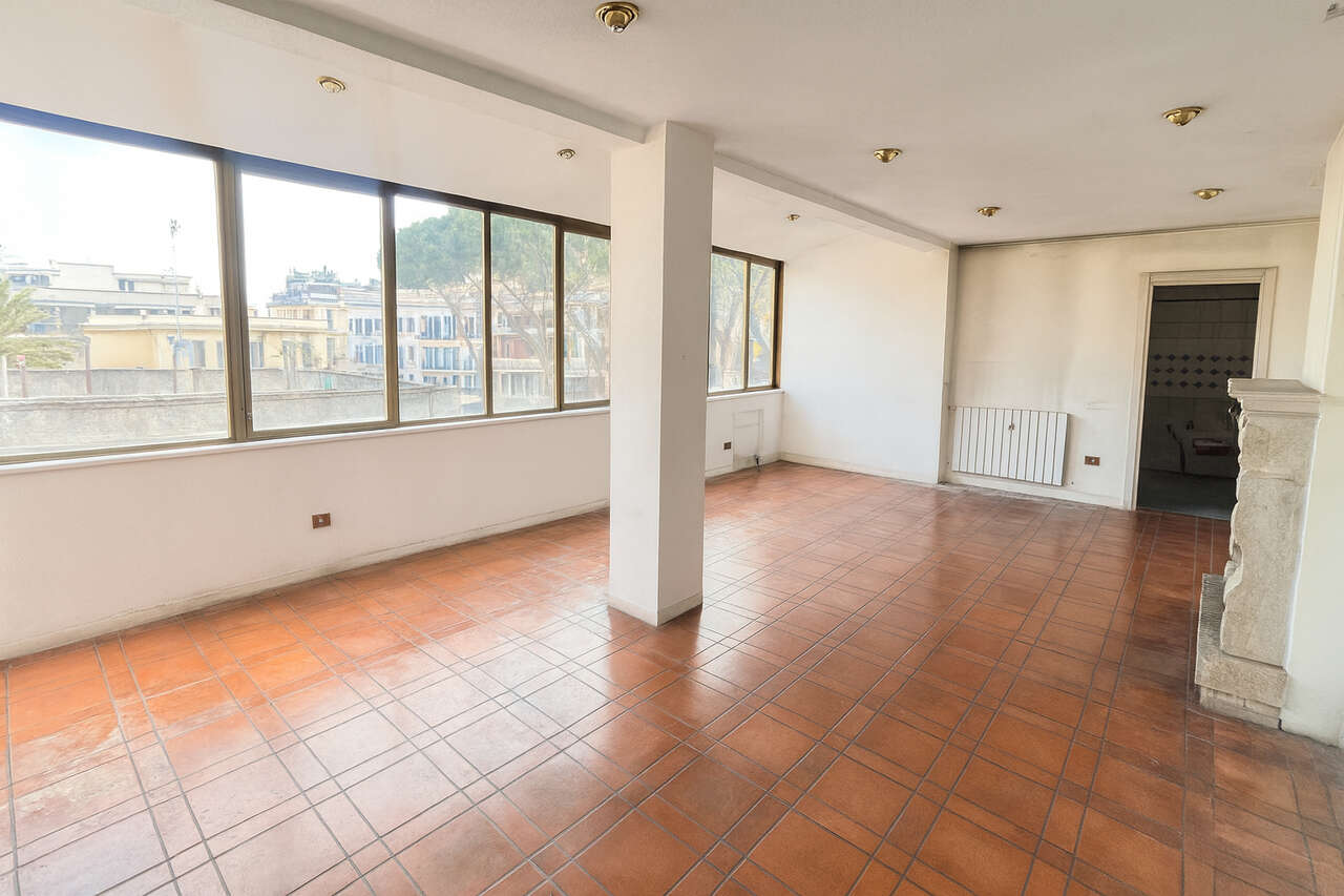 COPPEDE' APPARTAMENTO PIANO ALTO COPPEDE' APPARTAMENTO PIANO ALTO