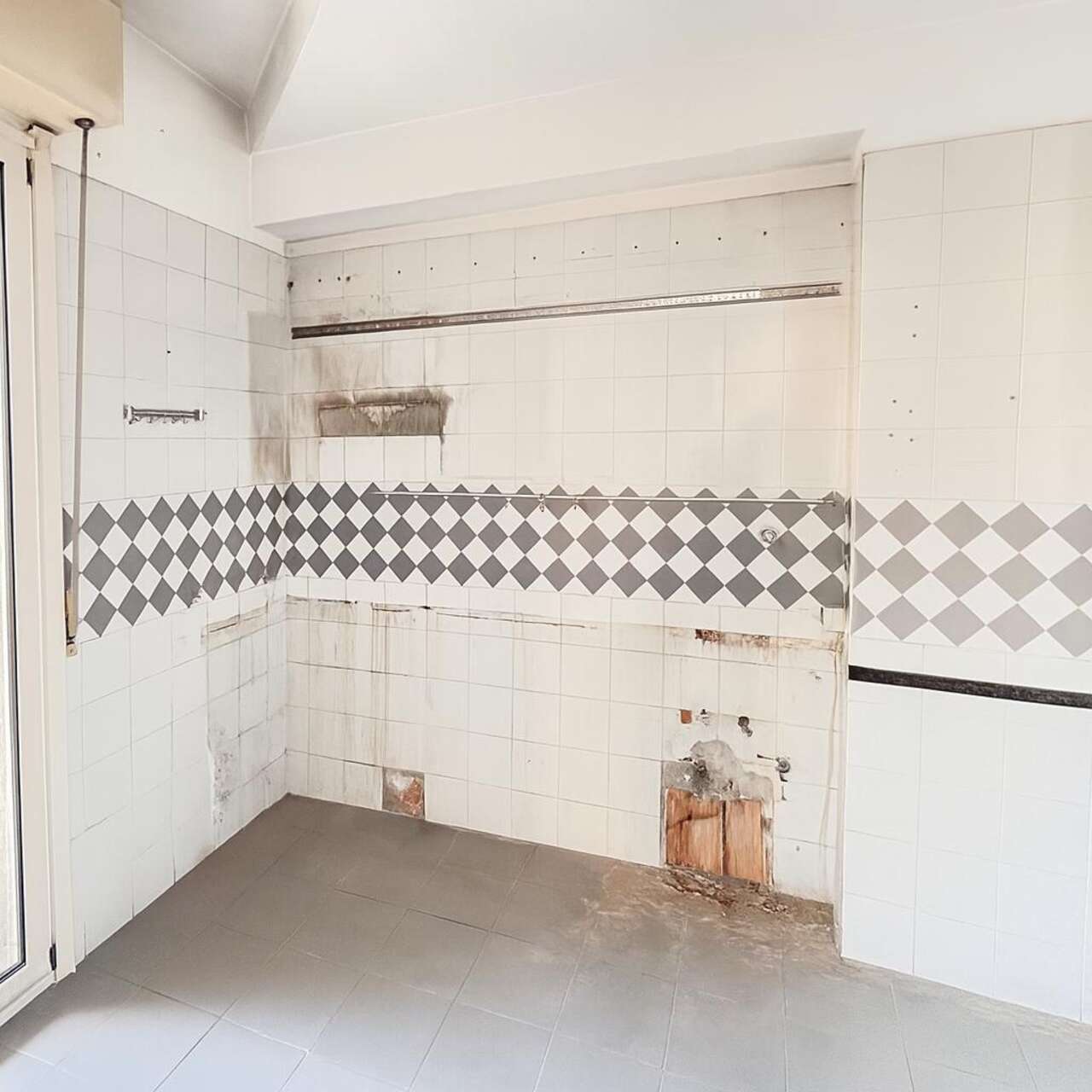 COPPEDE' APPARTAMENTO PIANO ALTO COPPEDE' APPARTAMENTO PIANO ALTO