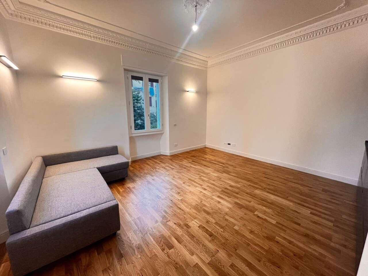 TRIESTE, APPARTAMENTO RISTRUTTURATO TRIESTE, APPARTAMENTO RISTRUTTURATO