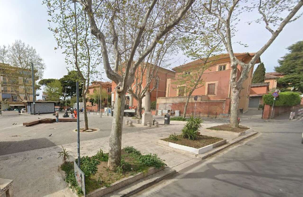 OPPORTUNITA' IMPERDIBILE, LOCALE A REDDITO OPPORTUNITA' IMPERDIBILE, LOCALE A REDDITO