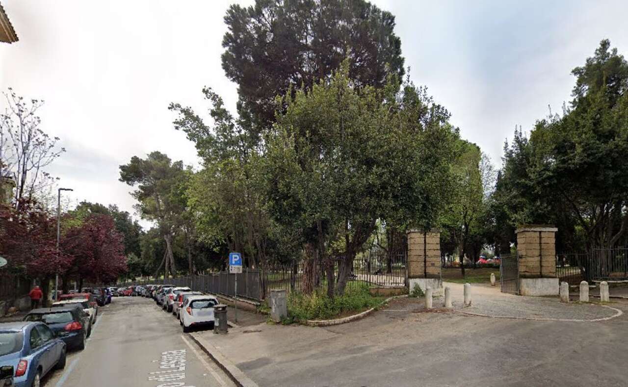 TRIESTE, ELEGANZA, SPAZIO E CONFORT TRIESTE, ELEGANZA, SPAZIO E CONFORT