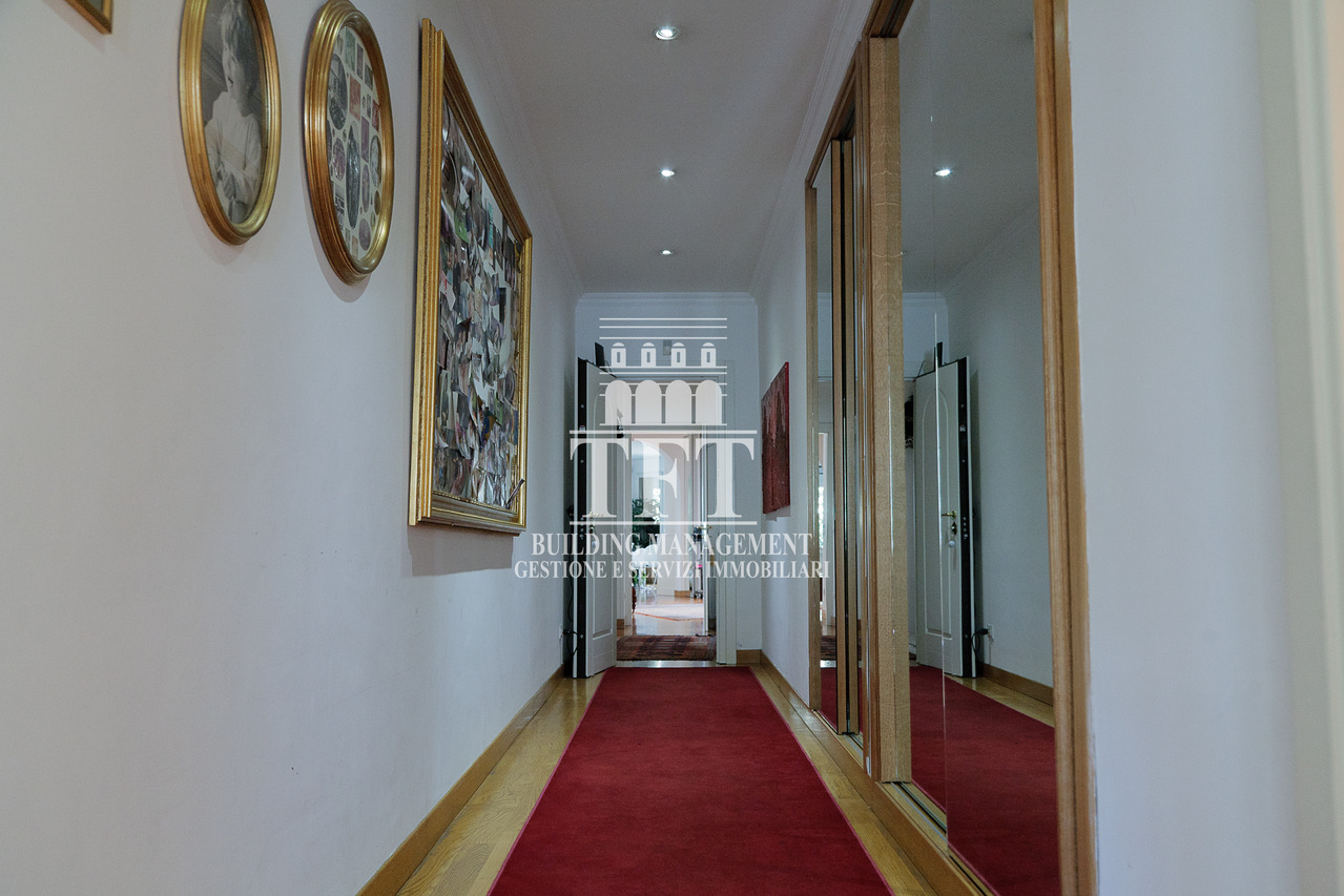 VIGNA CLARA, ELEGANTE APPARTAMENTO