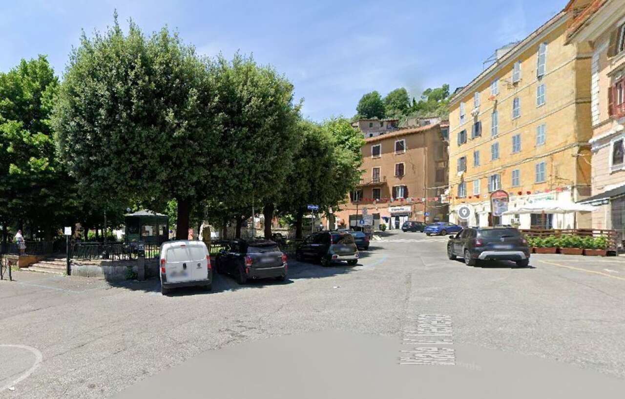 COMPLESSO IMMOBILIARE A REDDITO COMPLESSO IMMOBILIARE A REDDITO